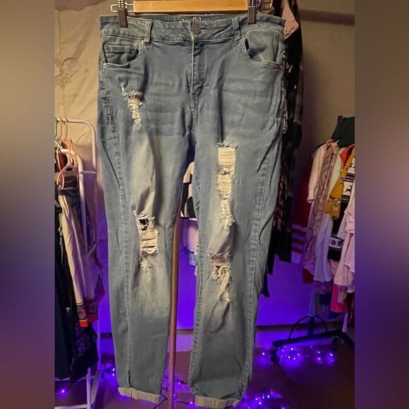 W 16’ stretchy L 36’ - Picture 1 of 6